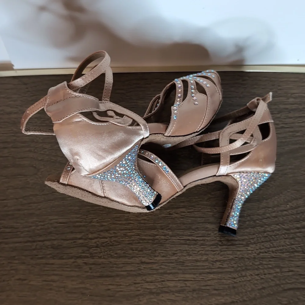 Nude Heels with Ankle Strap - Picture 6 of 9